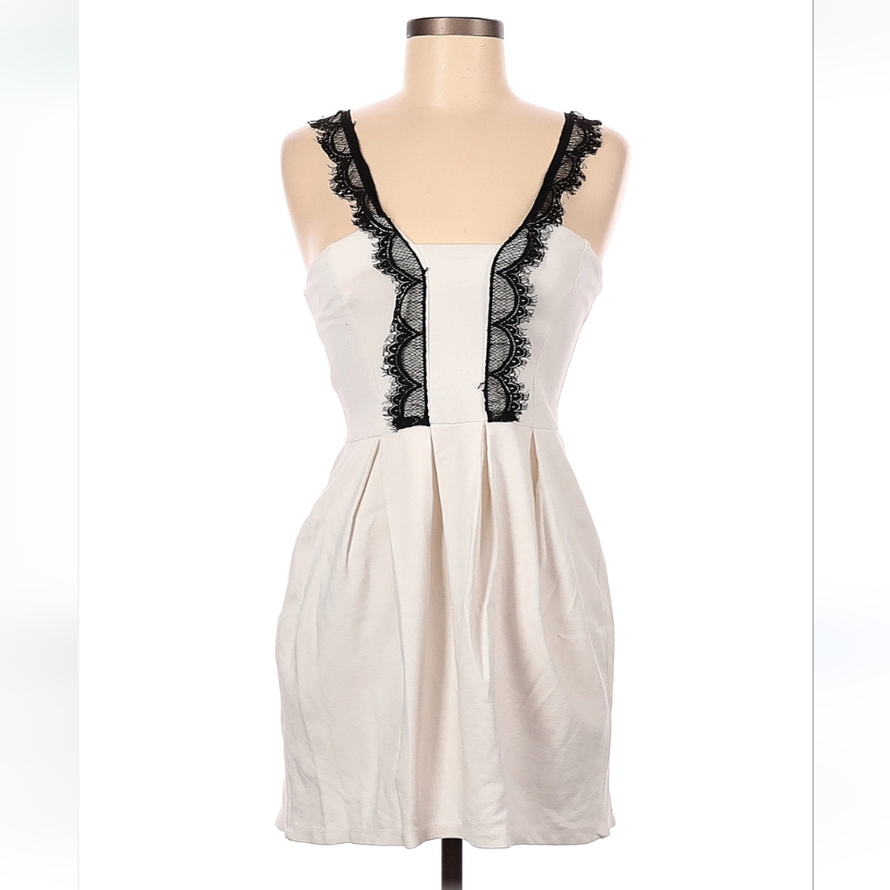 Prairie New York Lace Strap Dress